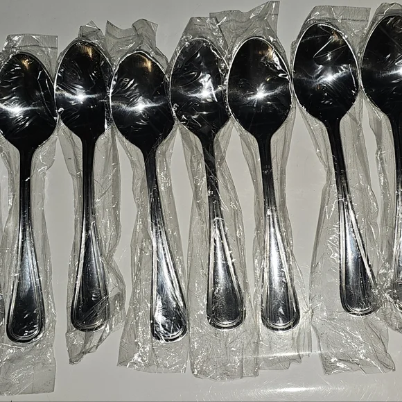 Dinner Spoon Set - Picture 1 of 4
